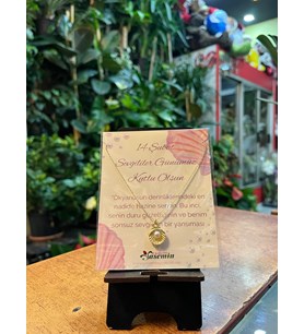 Saklı Güzellik: İstiridye Figürlü İnci Kolye